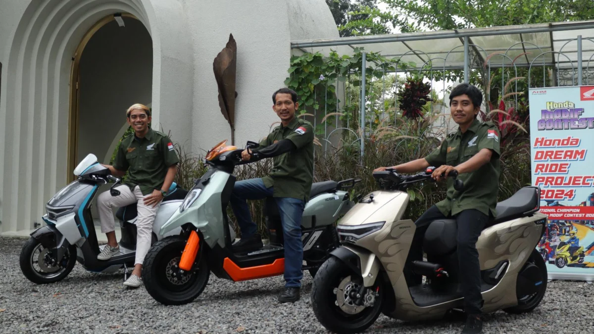 Tampilan motor listrik Honda yang manawan.