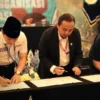 Penandatangan MoU antara PLN Icon Plus dan Asosiasi Pemerintah Kabupaten Seluruh Indonesia (APKASI)