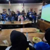 Nobar Persib di Polres Cimahi, Kapolres: Sukacita Bareng Bobotoh Nobar Persib di Polres Cimahi, Kapolres: Sukacita Bareng Bobotoh