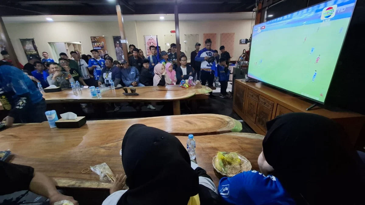 Nobar Persib di Polres Cimahi, Kapolres: Sukacita Bareng Bobotoh