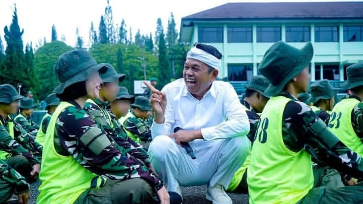 Besok, Dedi Mulyadi Bakal Pamerkan Siswa Hasil Pendidikan Barak Militer di Lapangan Gasibu Besok, Dedi Mulyadi Bakal Pamerkan Siswa Hasil Pendidikan Barak Militer di Lapangan Gasibu