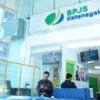 BPJS Ketenagakerjaan Cabang Bandung Bojongsoang memberikan perlindungan kepada perusahaan e-commerce, Shopee Indonesia.