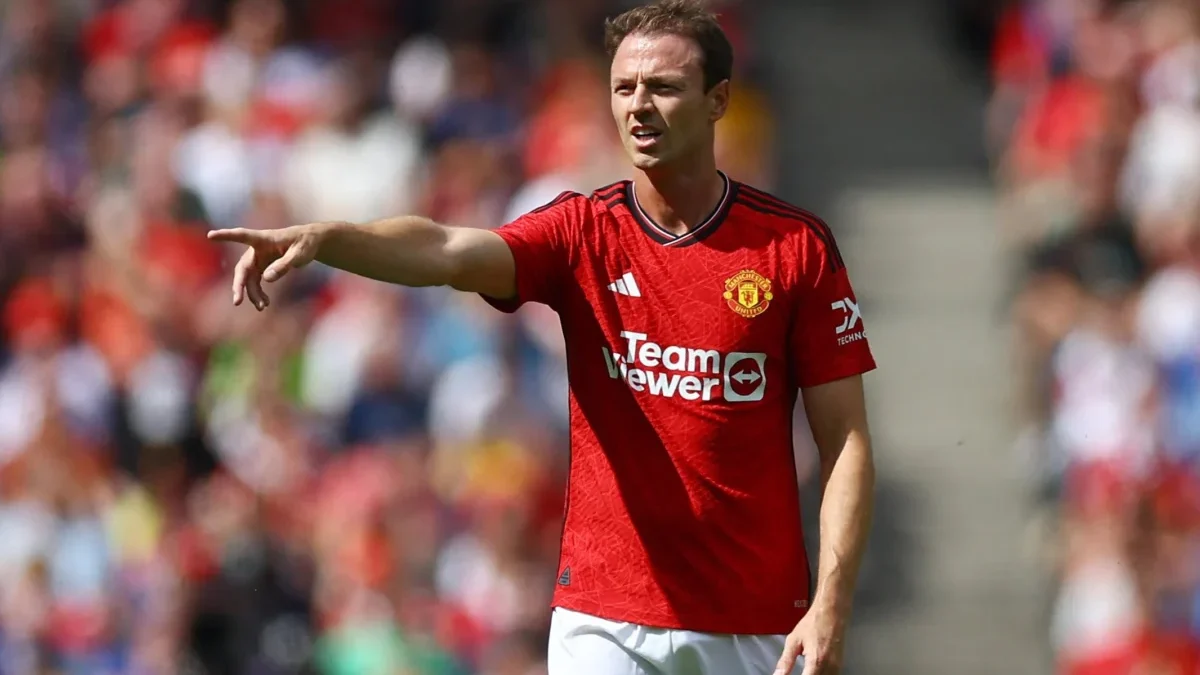 Bek Pengoleksi Trofi Lengkap di Manchester United Jonny Evans Resmi Pensiun Bek Pengoleksi Trofi Lengkap di Manchester United Jonny Evans Resmi Pensiun