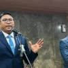 Wakil Menteri Pertanian RI Sudaryono (kiri) dalam jumpa pers seusai menerima kunjungan Wakil Menteri Pertanian Peternakan dan Perikanan Argentina Agustin Tejeda Rodriguez (kanan) di Jakarta, Rabu (14/5/2025). (foto/ANTARA)