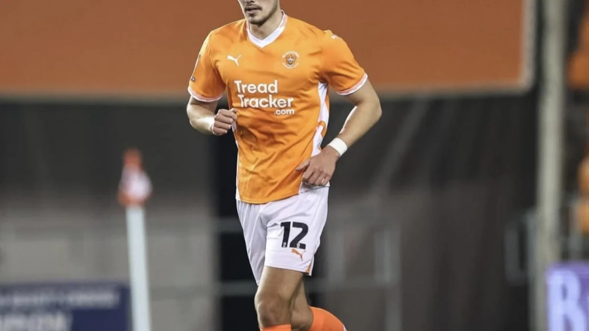 2 Hari usai Elkan Baggott Dapat Penghargaan, Blackpool Takluk atas Birmingham 2 Hari usai Elkan Baggott Dapat Penghargaan, Blackpool Takluk atas Birmingham