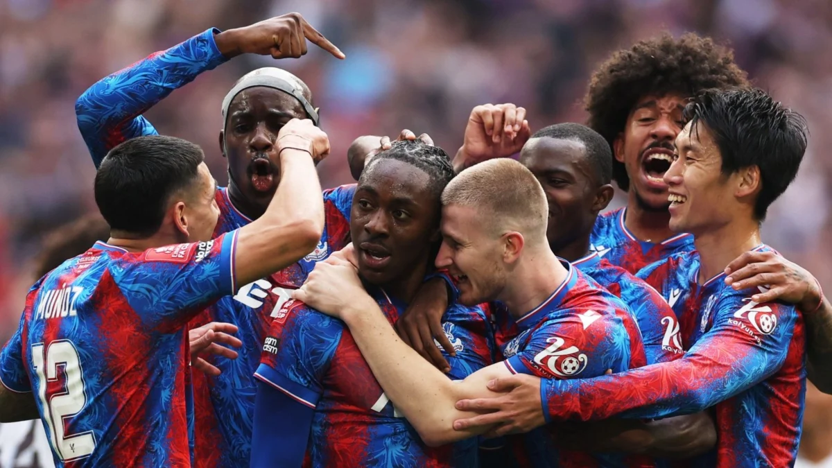 Banderol Gak Bikin Ciut, Man City Siap Jadikan Eze Pengganti De Bruyne Banderol Gak Bikin Ciut, Man City Siap Jadikan Eze Pengganti De Bruyne
