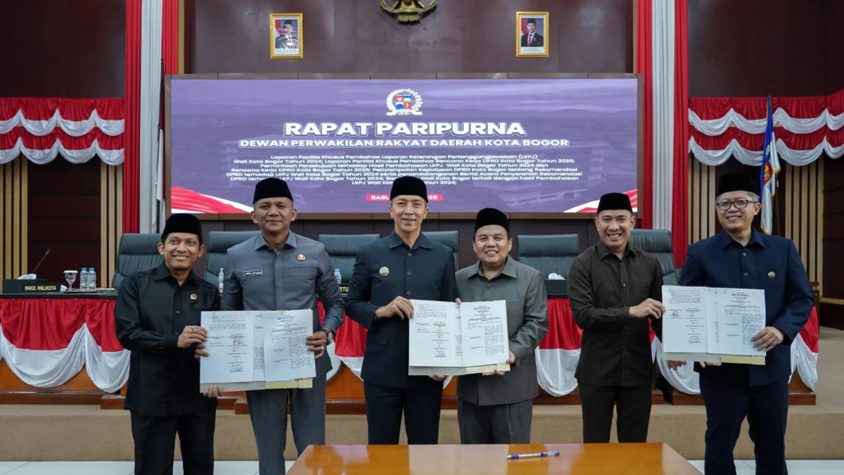 DPRD Kota Bogor resmi mengeluarkan rekomendasi terhadap LKPJ Wali Kota Bogor tahun anggaran 2024. (Foto: Humpro DPRD Kota Bogor)
