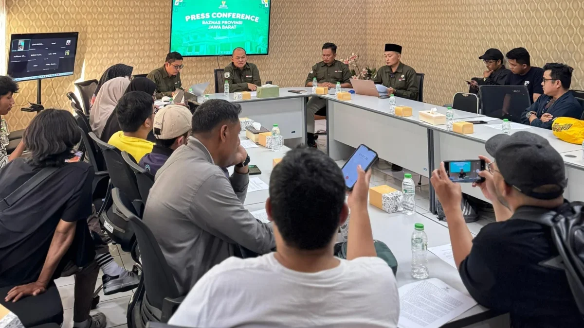 Klarifikasi BAZNAS Jabar Soal Tuduhan Kriminalisasi ke Eks Pegawai Klarifikasi BAZNAS Jabar Soal Tuduhan Kriminalisasi ke Eks Pegawai