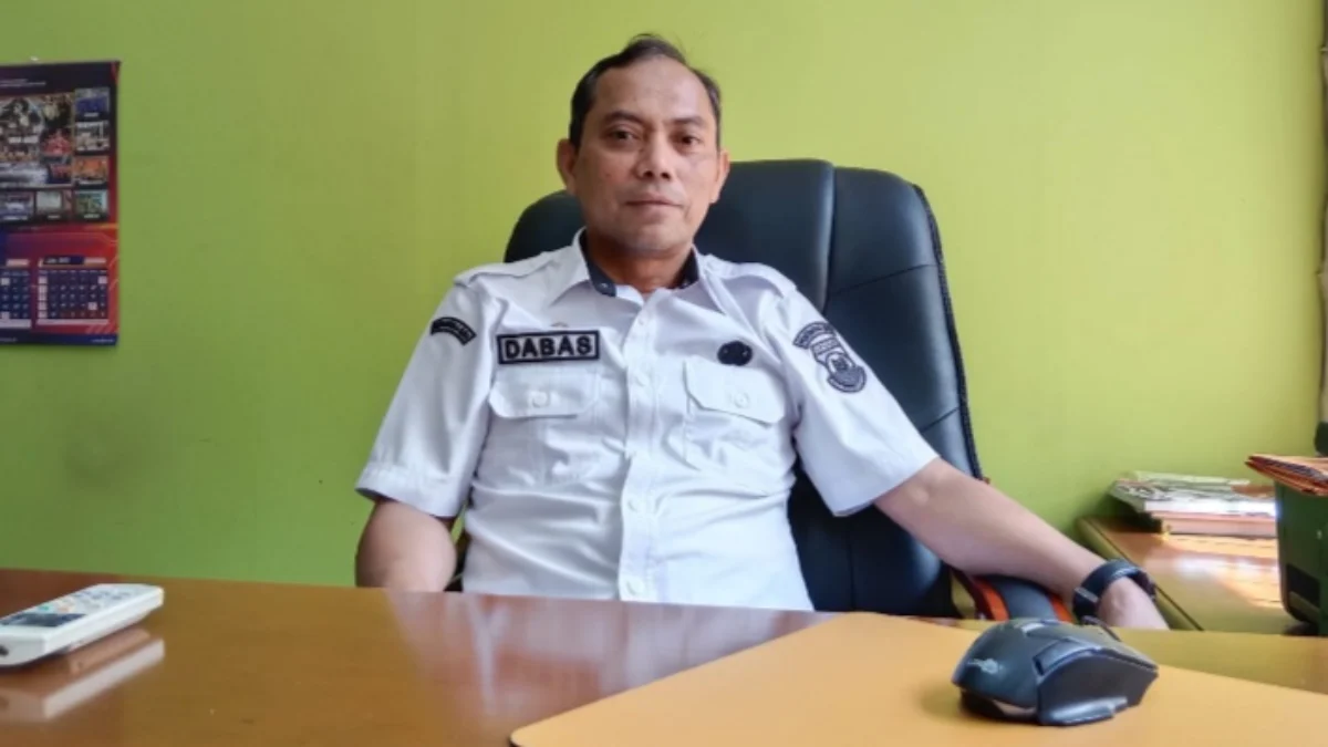 Kepala Dinas Arsip Daerah Kota Cimahi, Dani Bastiani (mong)