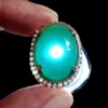 Jenis Batu Bacan yang Paling Diburu Kolektor ( Sumber Gambar: E-Commerce/ Canva)