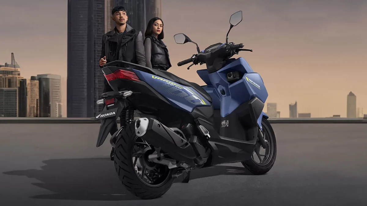 New Honda Vario 160 2025 Punya 2 Warna Baru, Skutik Bermesin Buas Ini Juga Irit BBM New Honda Vario 160 2025 Punya 2 Warna Baru, Skutik Bermesin Buas Ini Juga Irit BBM