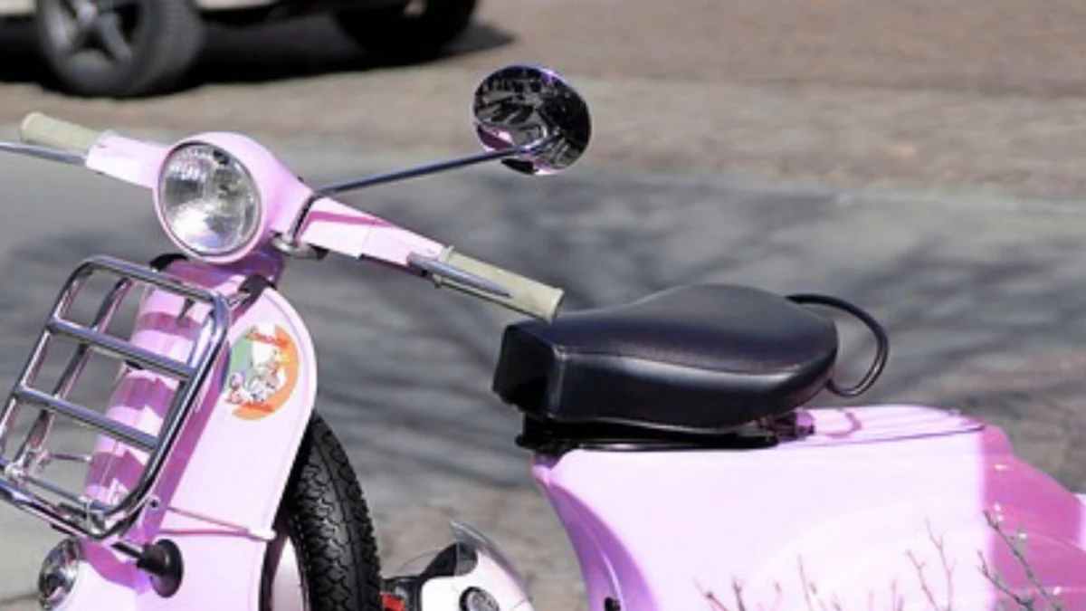 Vespa Langka Ini Dijual Hingga Ratusan Juta ( Sumber Gambar: Pixabay/Canva)