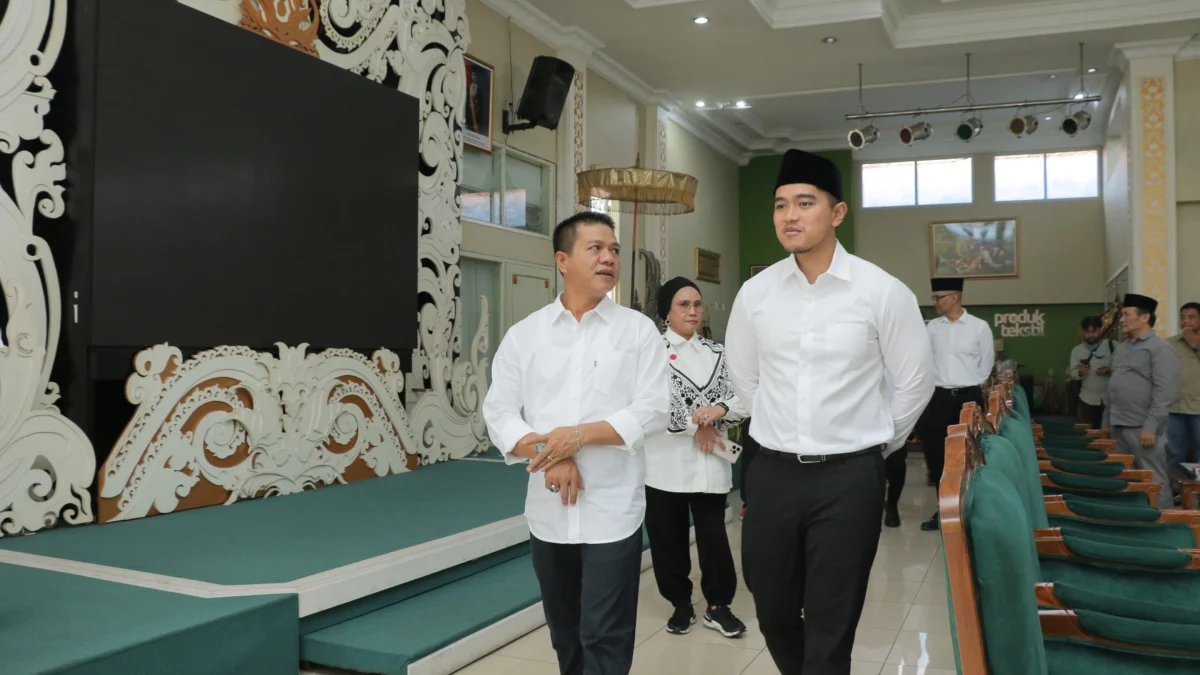 Ketua Umum Partai Solidaritas Indonesia (PSI), Kaesang Pangarep, melakukan kunjungan silaturahmi ke Rumah Dinas Bupati Bandung di Komplek Pemkab Bandung, Soreang, Kamis (1/5/2025) pagi. Foto Istimewa