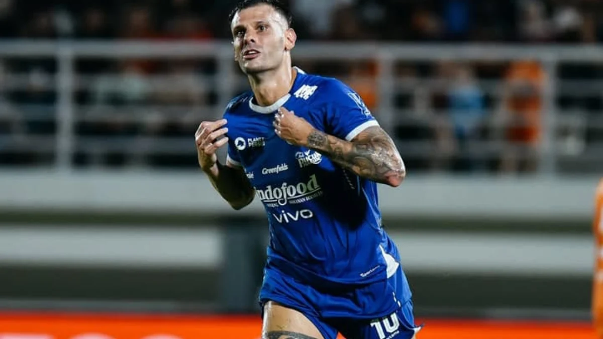 Tyronne del Pino Dirumorkan Tinggalkan Persib, Susul Ciro Alves Gabung Malut United? Tyronne del Pino Dirumorkan Tinggalkan Persib, Susul Ciro Alves Gabung Malut United?