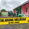Polisi saat menggelar rekontruksi pembunuhan wanita di dalam kamar kos di Ciamis, Jawa Barat, Rabu (7/5/2025). (Cecep Herdi/Jabar Ekspres)
