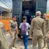 Satpol PP KBB amankan belasan pelajar yang bolos sekolah di Warkop wilayah Kecamatan Padalarang. Dok Satpol PP KBB