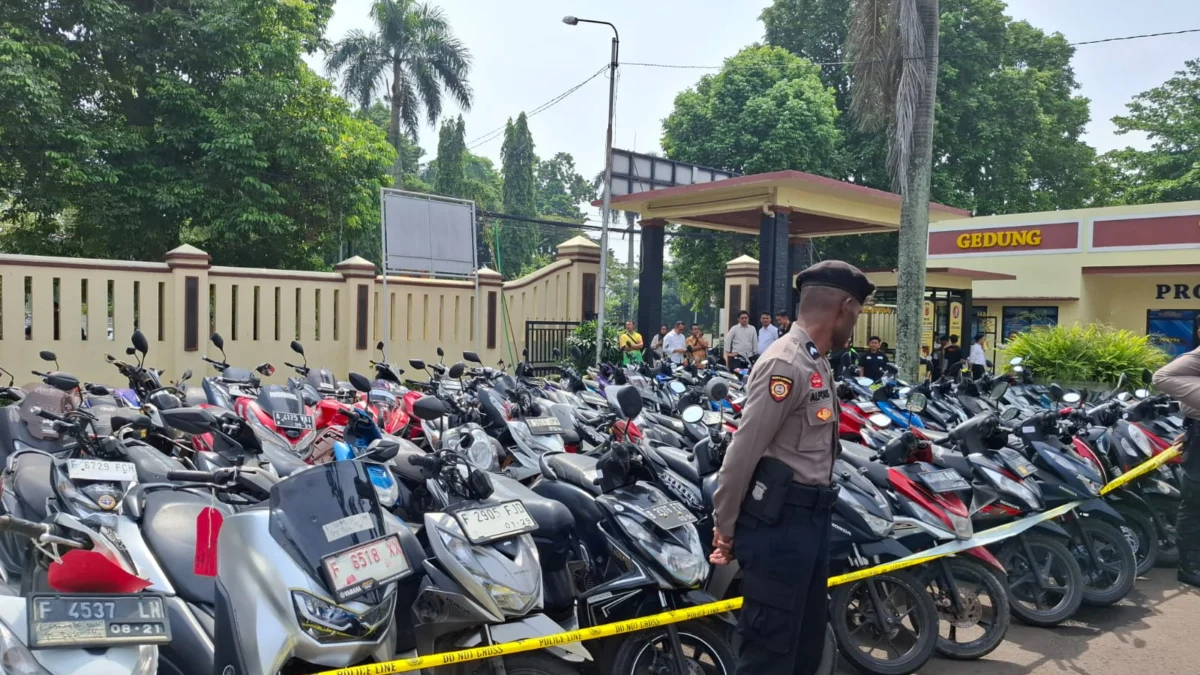 Polres dan Polresta Bogor Kota Ungkap Kasus Premanisme Berkedok Matel, Ratusan Kendaraan Diamankan! Polres dan Polresta Bogor Kota Ungkap Kasus Premanisme Berkedok Matel, Ratusan Kendaraan Diamankan!