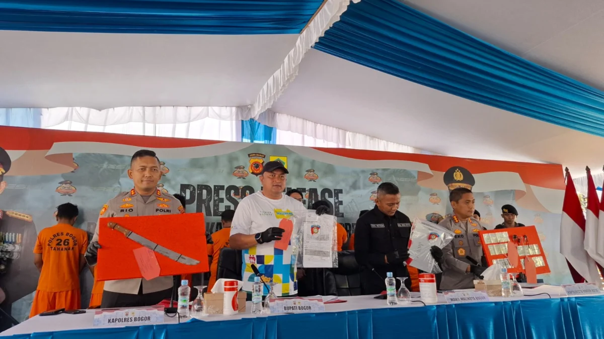 Kabupaten Bogor Perangi Preman Berkedok Matel: 108 Motor Disita, 9 Orang Ditangkap Preman berkedok mata elang atau matel dibekuk polisi Bogor