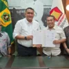 Bupati Bogor Rudy Susmanto dan perwakilan Vinus