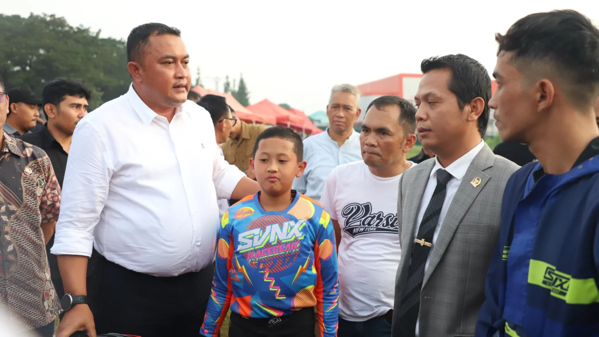 Tanpa Sentuh Dana APBD, Lahan Pemkab Bogor Disulap Jadi Sirkuit Motorcross Bupati Bogor, Rudy Susmanto meninjau langsung Lokasi venue motorcross di area Stadion Pakansari, Cibinong,