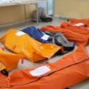 Musibah tragis mengguncang Desa Sagara, Kecamatan Cibalong, Kabupaten Garut, Senin pagi (12/5/2025), saat kegiatan pemusnahan amunisi tak layak pakai berakhir dengan ledakan dahsyat yang menewaskan 11 orang di lokasi kejadian.