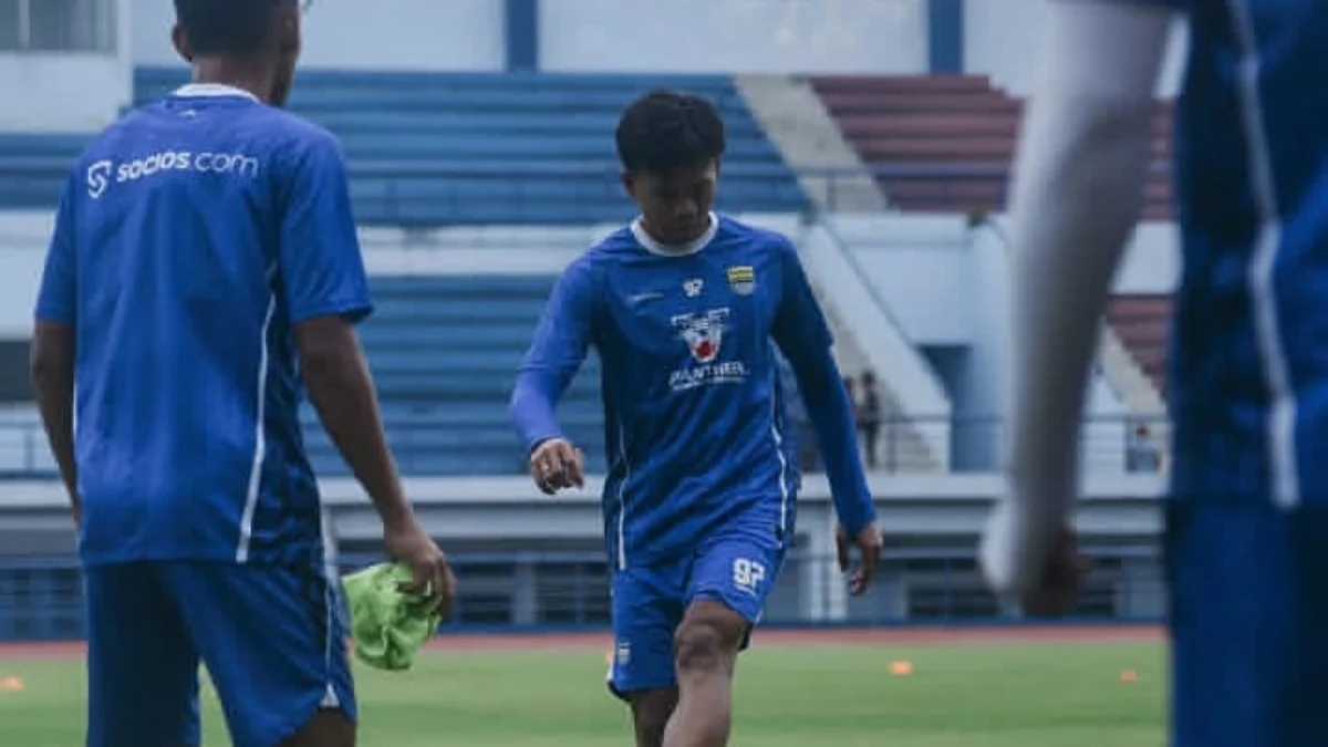 Salah Satu Pemain Persib Dikabarkan Gabung Dewa United Musim Depan
