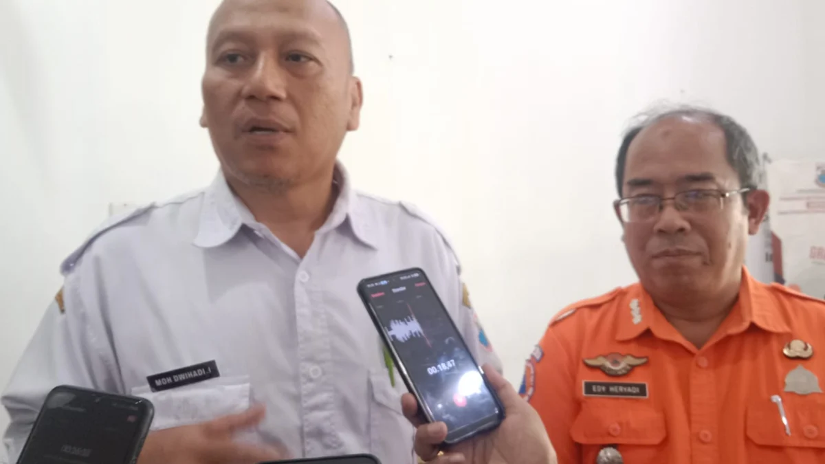 Kepala Bidang Pencegahan dan Pengendalian Penyakit Dinkes Kota Cimahi, Moh. Dwihadi Isnalini (Kiri) dan Kepala Bidang Pencegahan dan Kesiagaan BPBD Provinsi Jawa Barat, Edi Heryadi (Kanan) (mong)