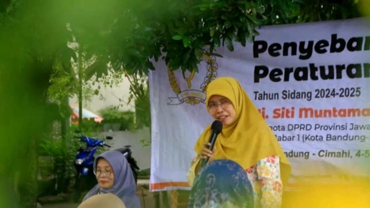 Wakil Ketua Komisi V DPRD Siti Muntamah