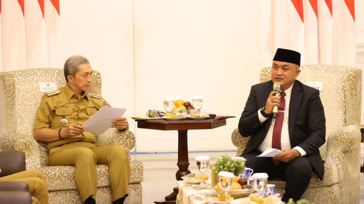 Wali Kota Bogor, Dedie A. Rachim bersama Bupati Bogor, Rudy Susmanto. (Yudha Prananda / Jabar Ekspres)