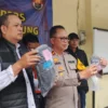 Dok. Pengungkapan kasus begal di wilayah hukum Polsek Regol. Selasa (20/5).