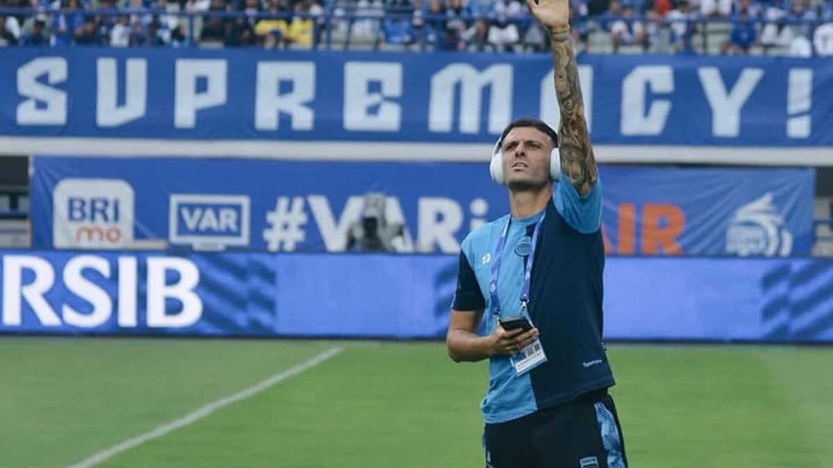 Persib Sumbang 2 Nominator Pemain Terbaik Liga 1 2024-2025 Persib Sumbang 2 Nominator Pemain Terbaik Liga 1 2024-2025