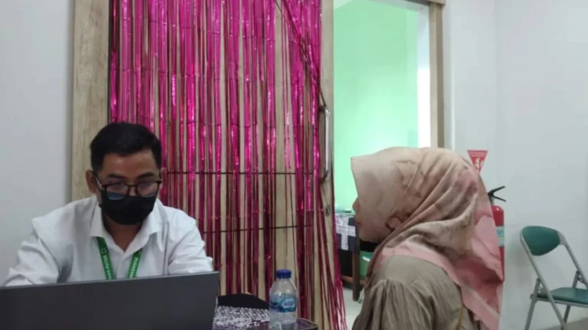 Masyarakat tengah mengakses Cek Keshatan Gratis di Puskesmas Puter Kota Bandung beberapa waktu lalu.