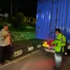 TKP laka lantas di Jalan Ir Soekarno, tepatnya depan Pujasera Ikopin, wilayah Dusun Sadang, RT01 RW06, Desa Cibeusi, Kecamatan Jatinangor, Kabupaten Sumedang. (Istimewa)
