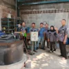 Edukasi Pengelolaan Sampah oleh Ketua Perkumpulan Pengelola Sampah dan Bank Sampah Nusantara (Perbanusa) Kota Cimahi, Wahyu Dharmawan (mong)
