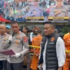 Kapolres Polres Ciamis AKBP Akmal saat merilis tersangka pencuri alat berat stum, di Mapolres Ciamis, Senin (26/5/2025). (Cecep Herdi/Jabar Ekspres)
