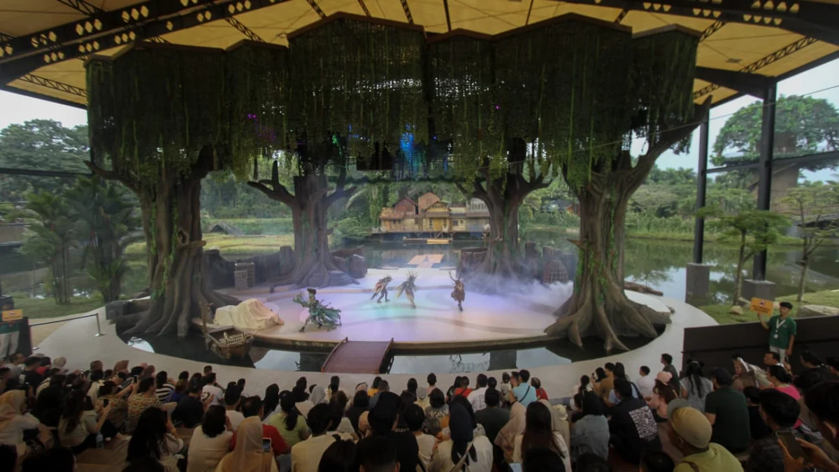 Long Weekend Seru? Saksikan Spektakuler Lila Show Theatrical Musical di Enchanting Valley! Lila Show Theatrical Musical/Foto : Sandika /jabarekspres.com