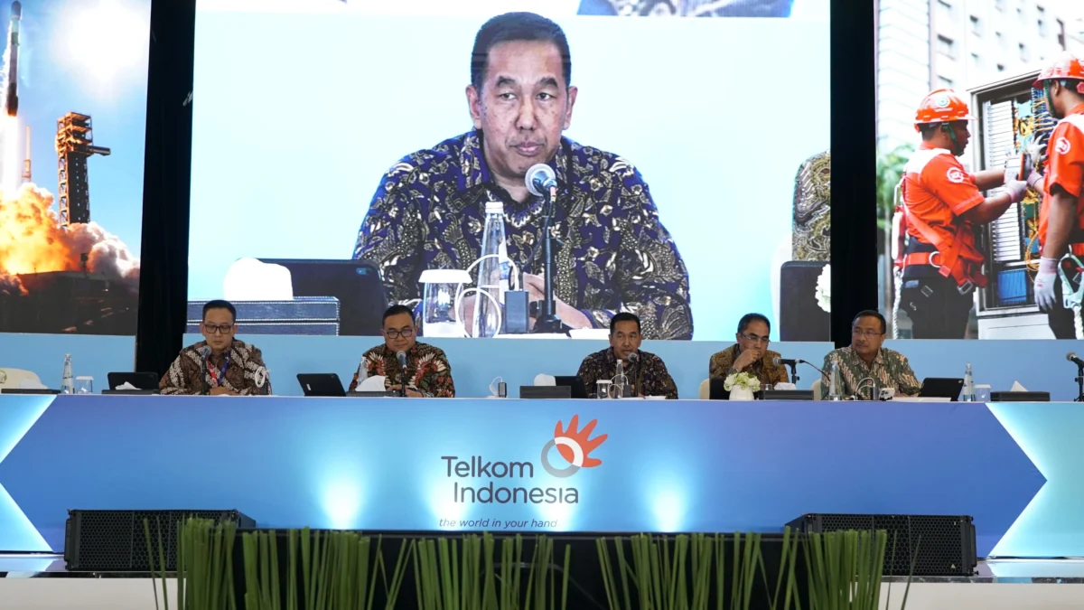 Telkom Sahkan Dewan Komisaris dan Jajaran Direksi Perseroan Telkom Sahkan Dewan Komisaris dan Jajaran Direksi Perseroan