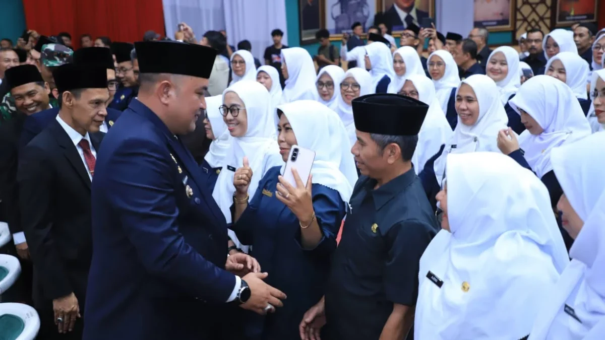 Amanah Besar di Pundak Guru, Bupati Bogor Lantik 329 Kepala Sekolah Bupati Bogor Rudy Susmanto lantik kepala sekolah