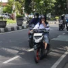 Ilustrasi: Siswa SMA mengendarai sepeda motor di Jalan Ir H Djuanda, Kota Bandung, Kamis (8/5). Foto: Dimas Rachmatsyah / Jabar Ekspres