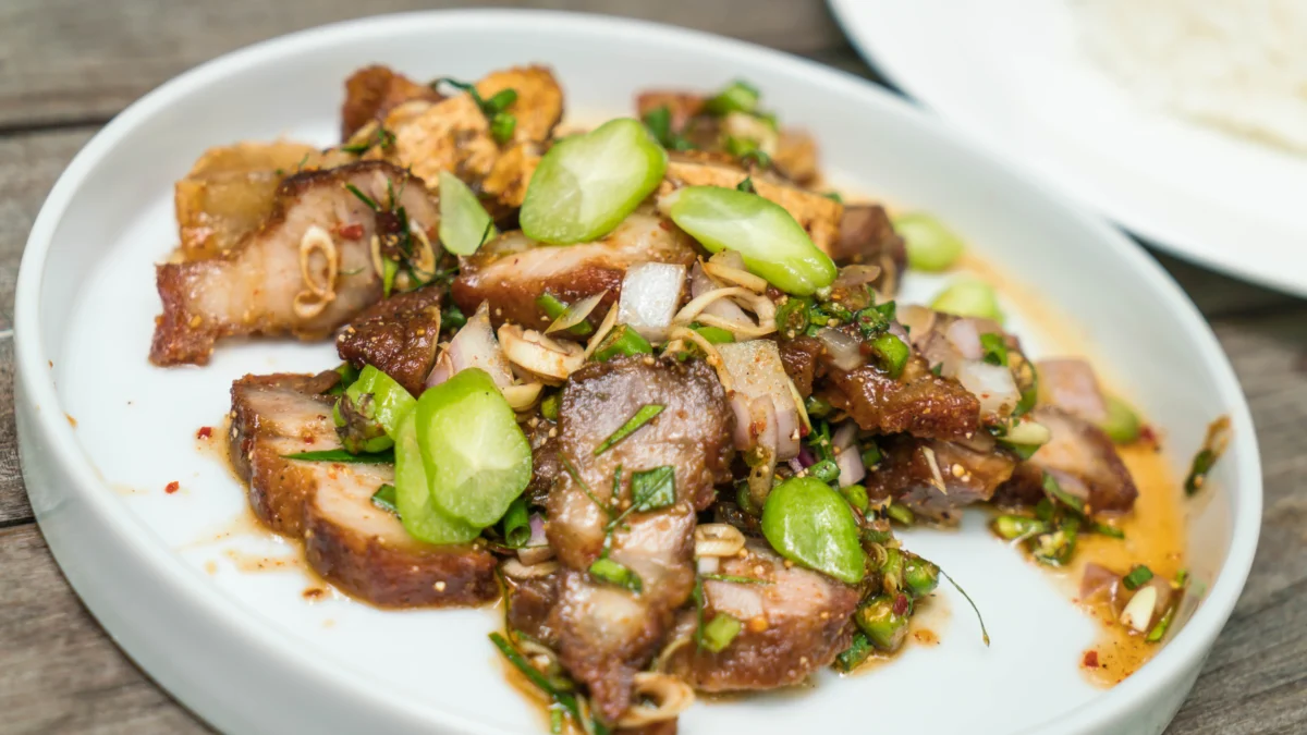 Ciri Makanan yang Mengandung Minyak Babi