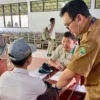 Siswa SMA/SMK saat menjalani tes kesehatan di Dodik Bela Negara Rindam III Siliwangi, Lembang, Bandung Barat. Senin (5/5). Dok Jabar Ekspres/Suwitno