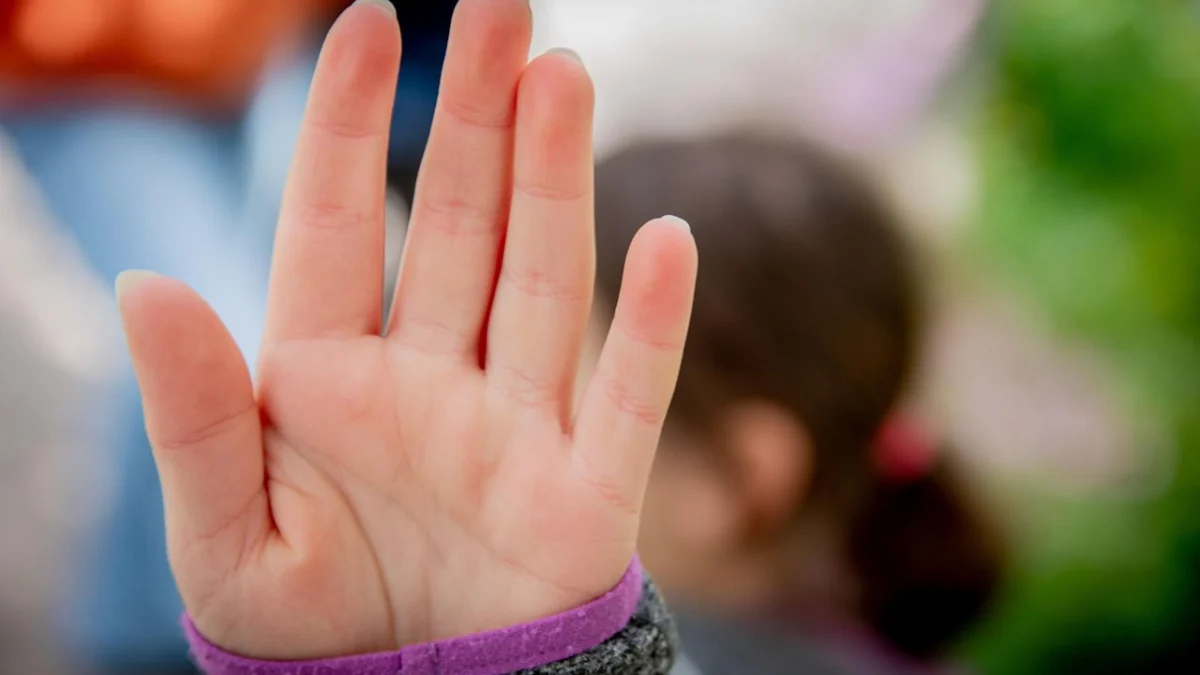 Bocah 13 Tahun di Bandung Barat Jadi Korban Kekerasan Seksual Ilustrasi: stop kekerasan seksual terhadap anak dan perempuan. Dok Pixabay