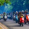 Ilustrasi: Ribuan penunggang kendaraan Vespa saat konvoi di seputar jalanan Kota Bogor, Sabtu (24/5). (Yudha Prananda / Jabar Ekspres)