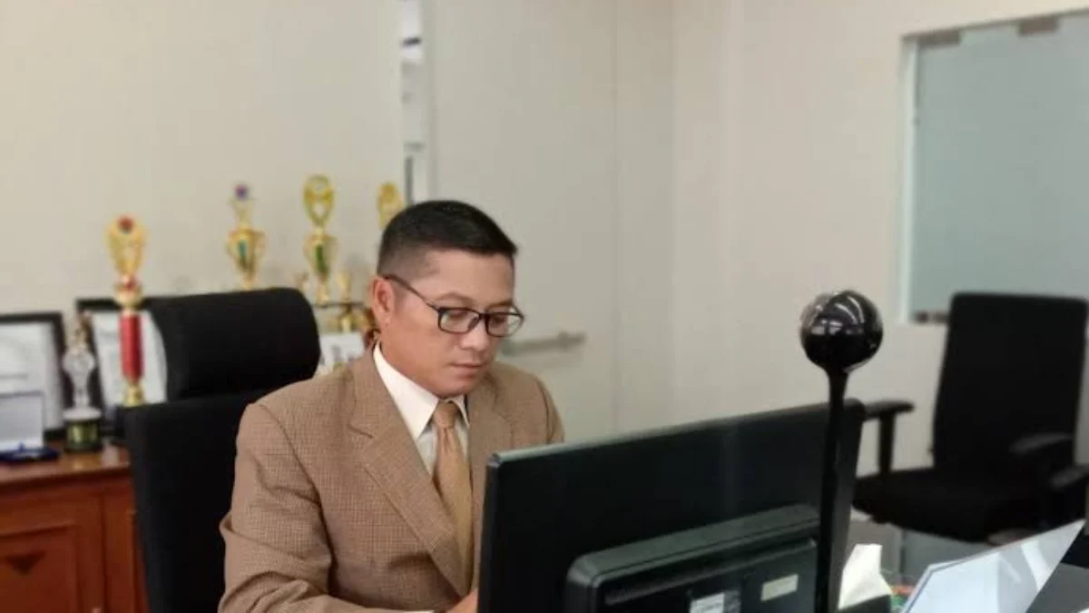 Prof Obsatar Sinaga Diangkat Jadi Ketua Dewan Pakar GRIB Jaya Prof Obsatar Sinaga Diangkat Jadi Ketua Dewan Pakar GRIB Jaya