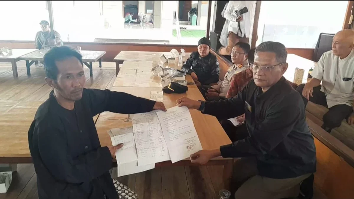 Tegas! Paguyuban Rahayu Tolak Pembangunan Galian SPAM Perumda Tirtaraharja Kabupaten Bandung Tegas! Paguyuban Rahayu Tolak Pembangunan Galian SPAM Perumda Tirtaraharja Kabupaten Bandung