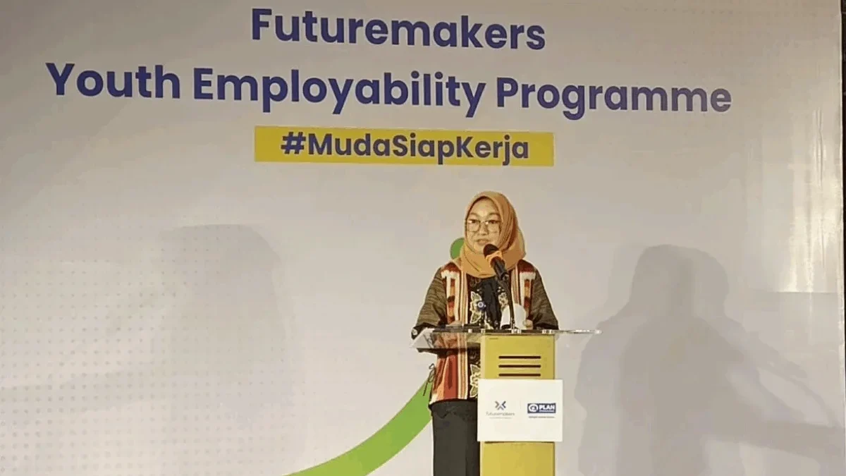 Tingkatkan Kesejahteraan Buruh, Kemnaker Sebut Bantuan Subsidi Upah Segera Cair! Staf Ahli Menteri Ketenagakerjaan Bidang Hubungan Antar Lembaga, Estiarty Haryani dalam acara Futuremakers Youth Employability Programme di Jakarta, Kamis (19/6/2025). (foto/ANTARA)