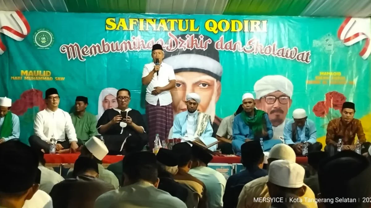 Ratusan Jamaah Hadiri Manaqib Akbar di Bahrus Syafa’ah: Dzikir untuk Negeri yang Damai Ratusan Jamaah Hadiri Manaqib Akbar di Bahrus Syafa’ah: Dzikir untuk Negeri yang Damai