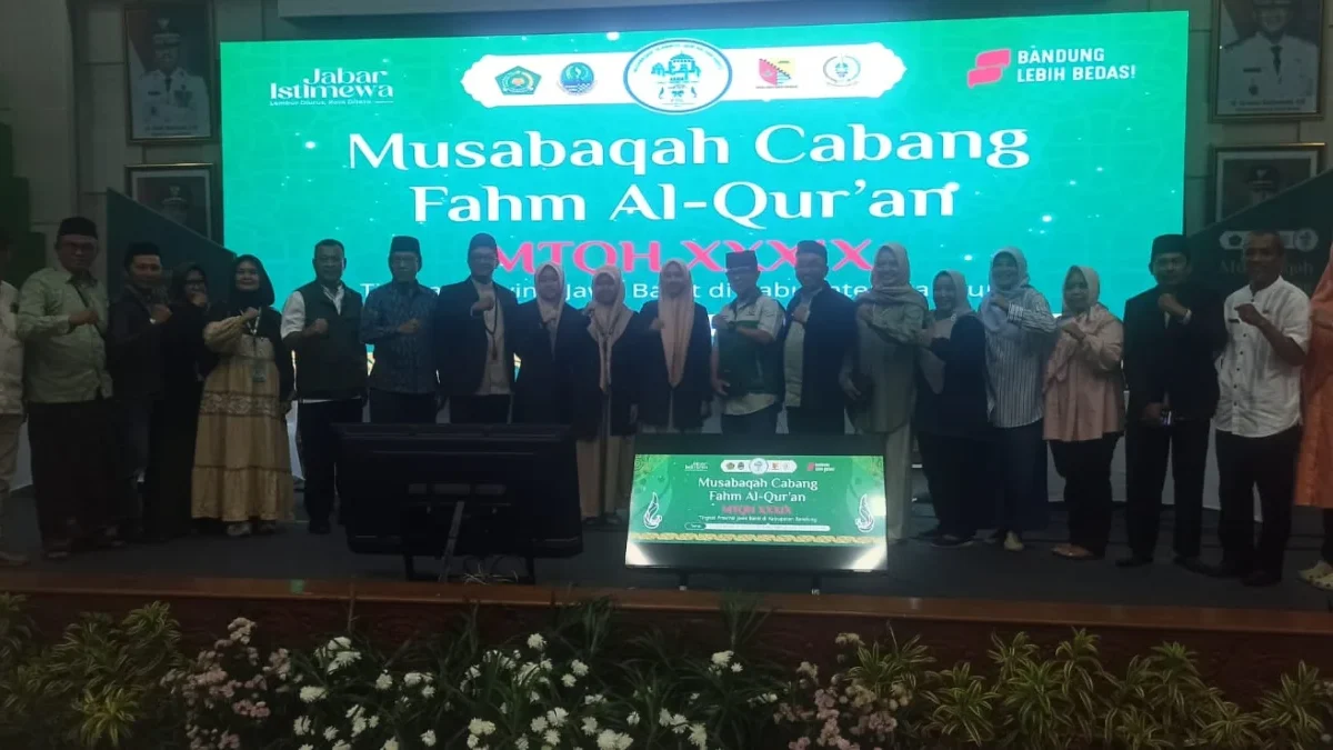 Tangis Haru Warnai Emas Pertama Kabupaten Bandung dari Cabang Fahmil Qur'an Kemenangan kafilah Kabupaten Bandung pada cabang Fahmil Qur'an pada Musabaqah Tilawatil Qur’an dan Hadits (MTQH) XXXIX Tingkat Provinsi Jawa Barat.