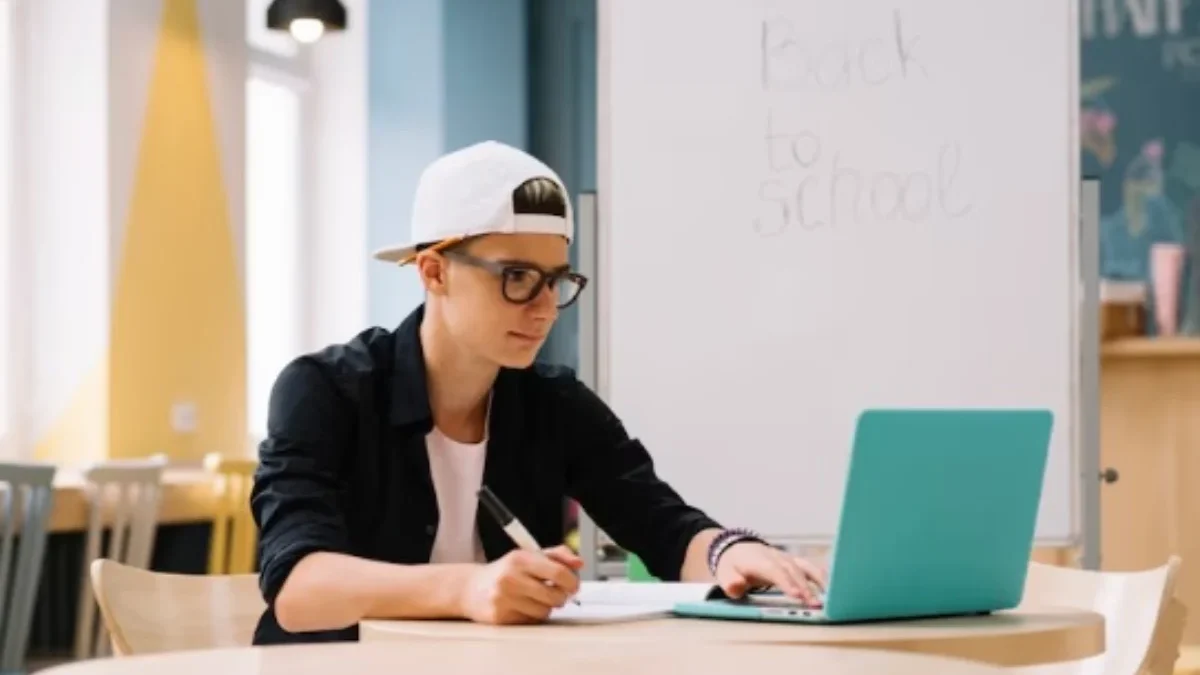 ILUSTRASI Latihan soal Tes Terstandar SPMB Jabar. (freepik)