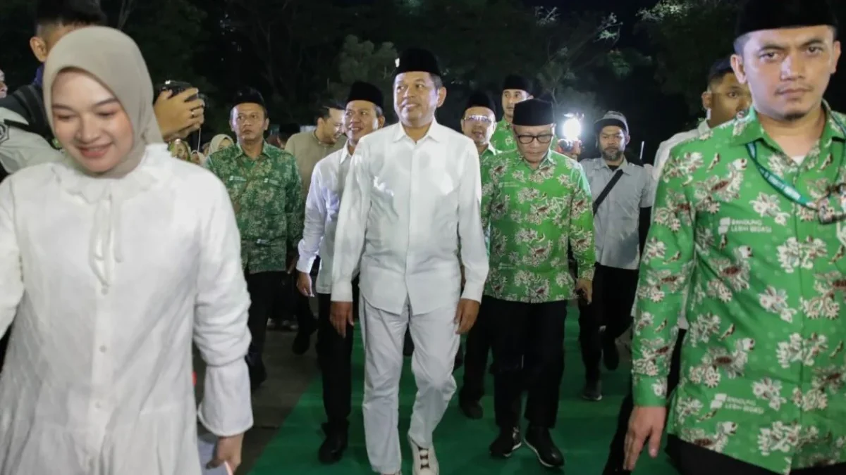 Gubernur Jawa Barat, Dedi Mulyadi saat membuka secara resmi Musabaqah Tilawatil Qur’an dan Hadits (MTQH) ke-39 tingkat Provinsi Jawa Barat di Soreang, Kabupaten Bandung, Minggu (15/6/2025) malam. Foto Istimewa